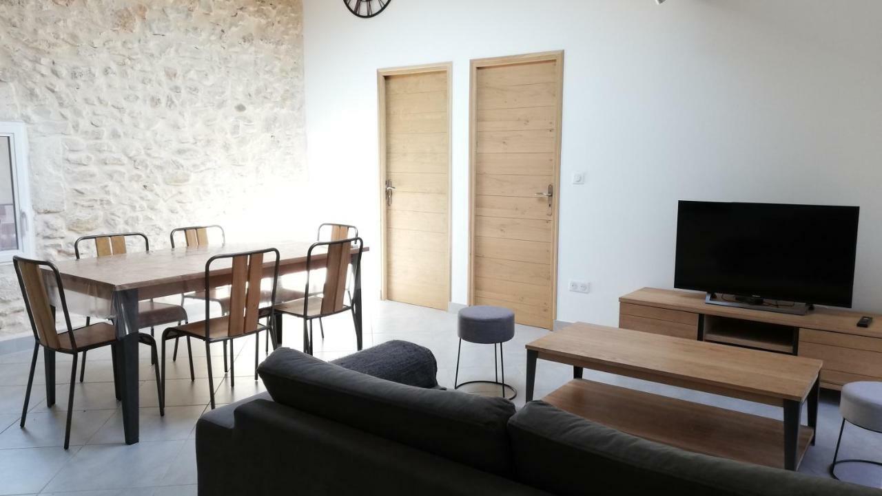 Gite Du Domaine Saint Jean De L'Arbousier แคสตรีส์ ภายนอก รูปภาพ
