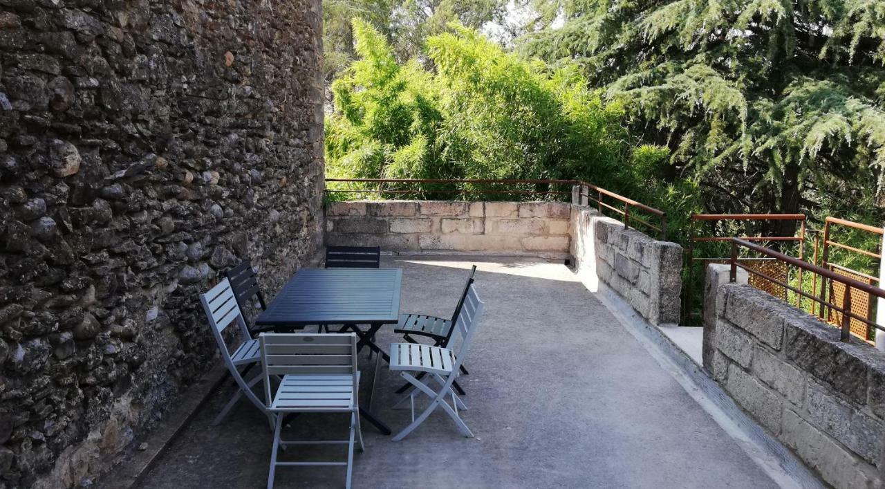 Gite Du Domaine Saint Jean De L'Arbousier แคสตรีส์ ภายนอก รูปภาพ